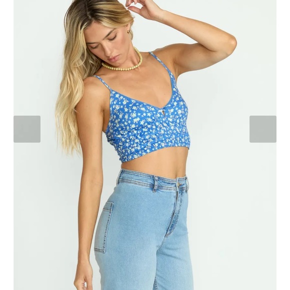 Billabong Tops - Billabong may knit tank